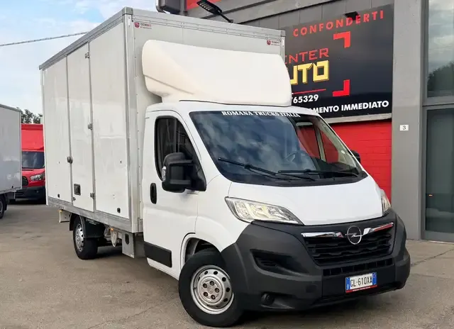 Opel Movano