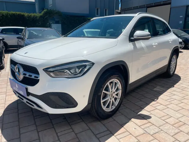 Mercedes-Benz GLA (H247)