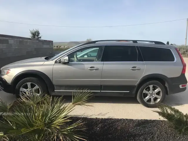 Volvo XC70