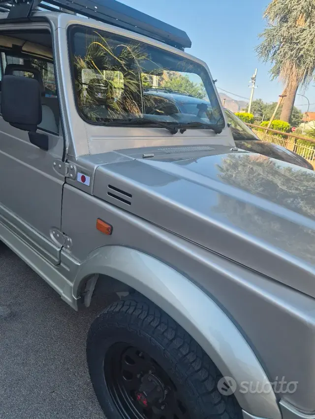 Suzuki Samurai