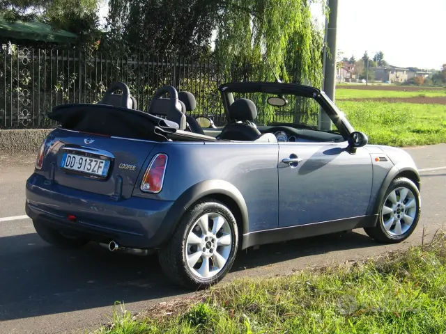 MINI Mini Cabrio (R52)