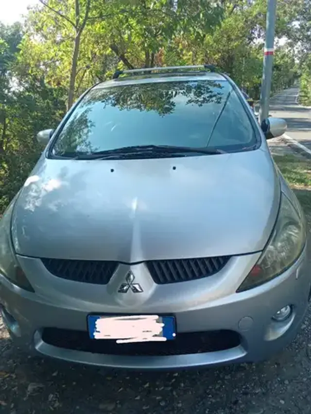 Mitsubishi Grandis