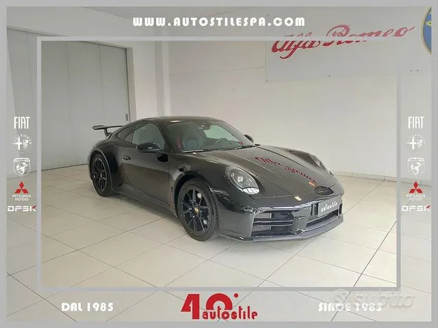 Porsche 911 (992)