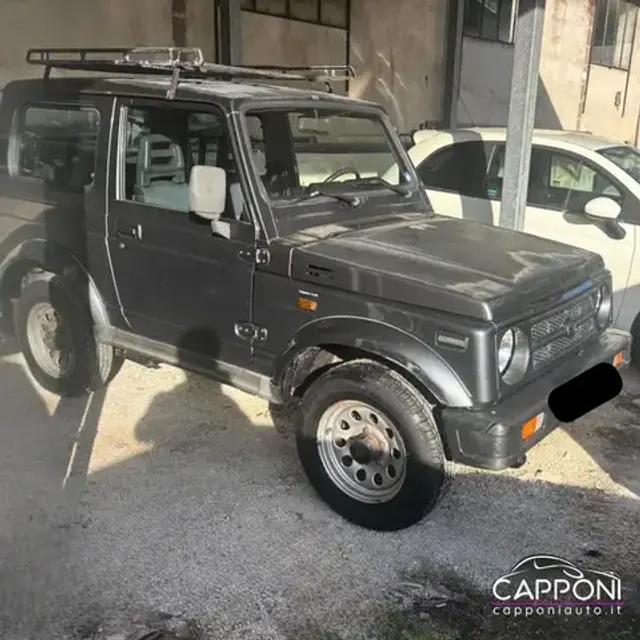 Suzuki Samurai
