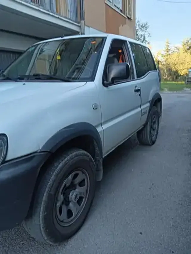 Nissan Terrano