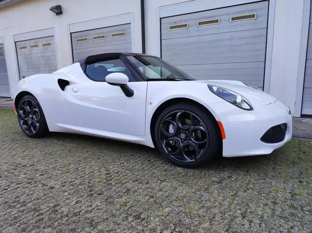 Alfa Romeo 4C