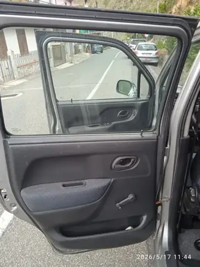 Suzuki Wagon R+