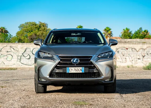 Lexus NX 1ª serie