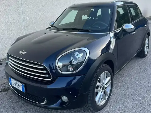 MINI One D Countryman