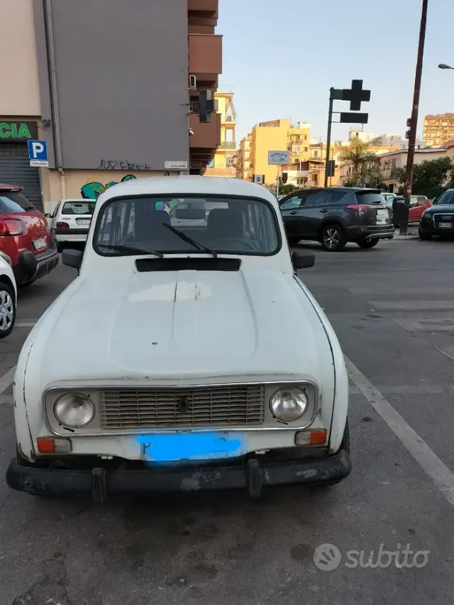 Renault 4