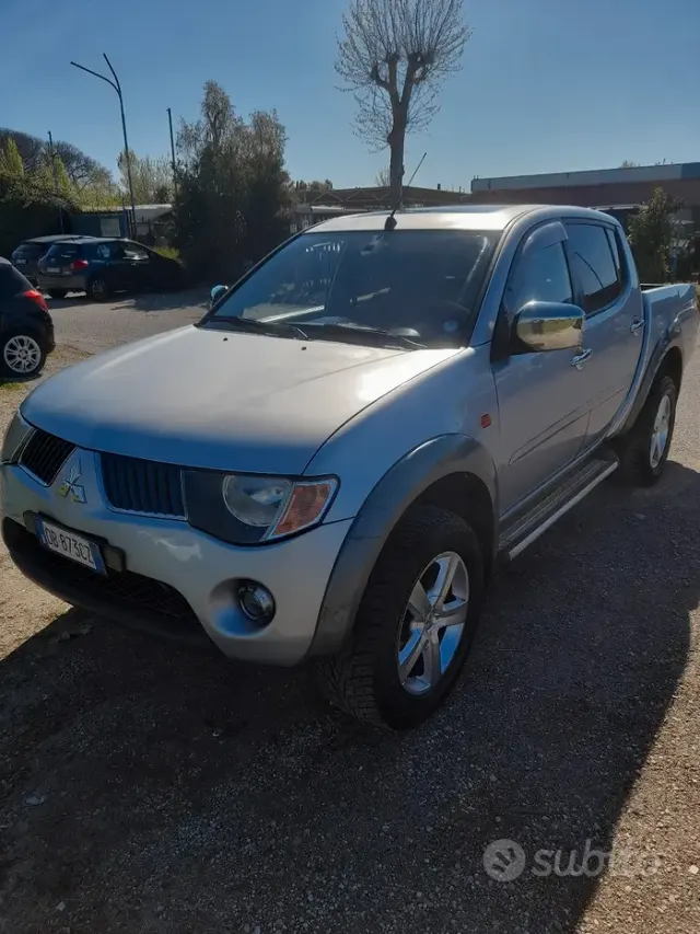Mitsubishi L200 (2006-2015)