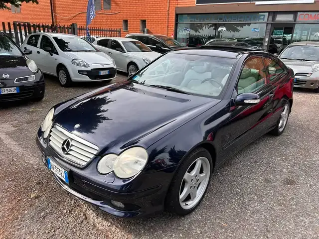 Mercedes-Benz C 230