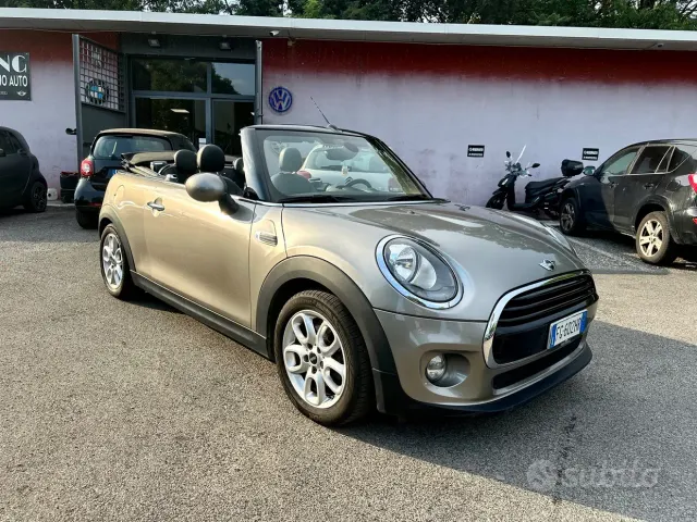 MINI Mini Cabrio (F57)