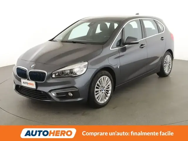 BMW 225