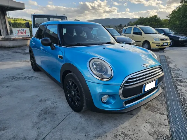 MINI Mini 4ª serie (F56)