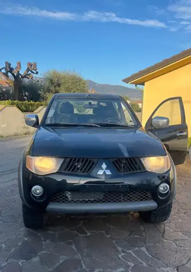 Mitsubishi L200