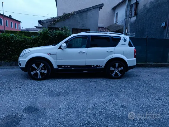 SsangYong Rexton W