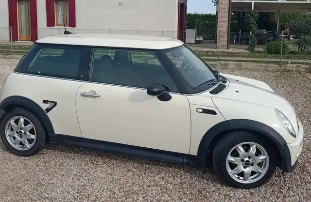 MINI One D