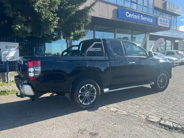 Mitsubishi L200