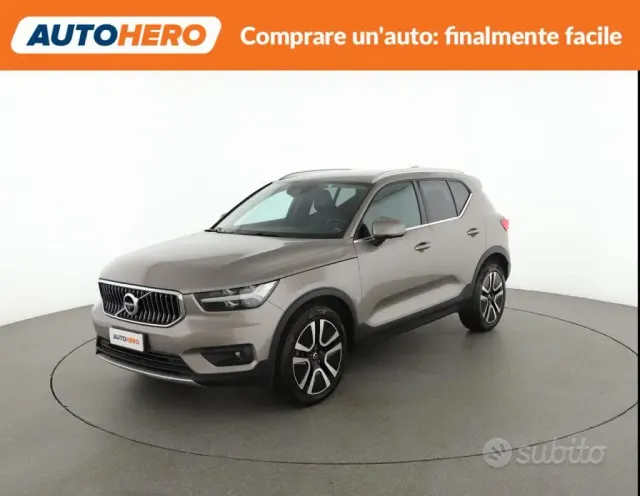 Volvo XC40 (2017-->)