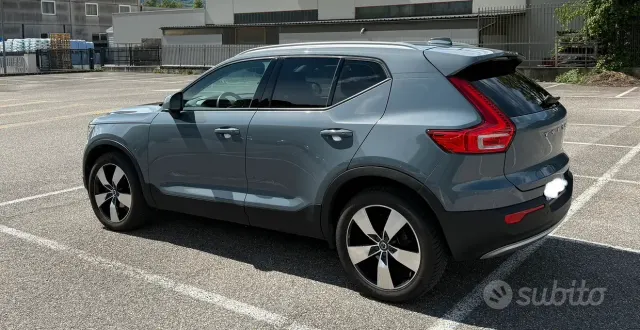 Volvo XC40 (2017-->)