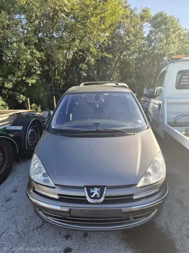 Peugeot 807