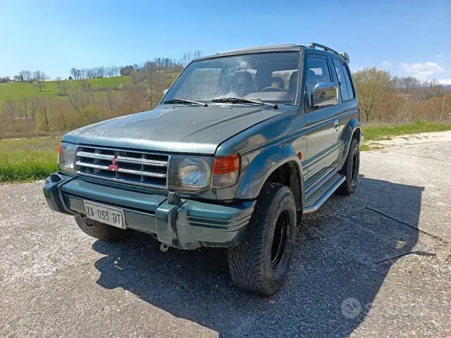 Mitsubishi Pajero ('82-'00)