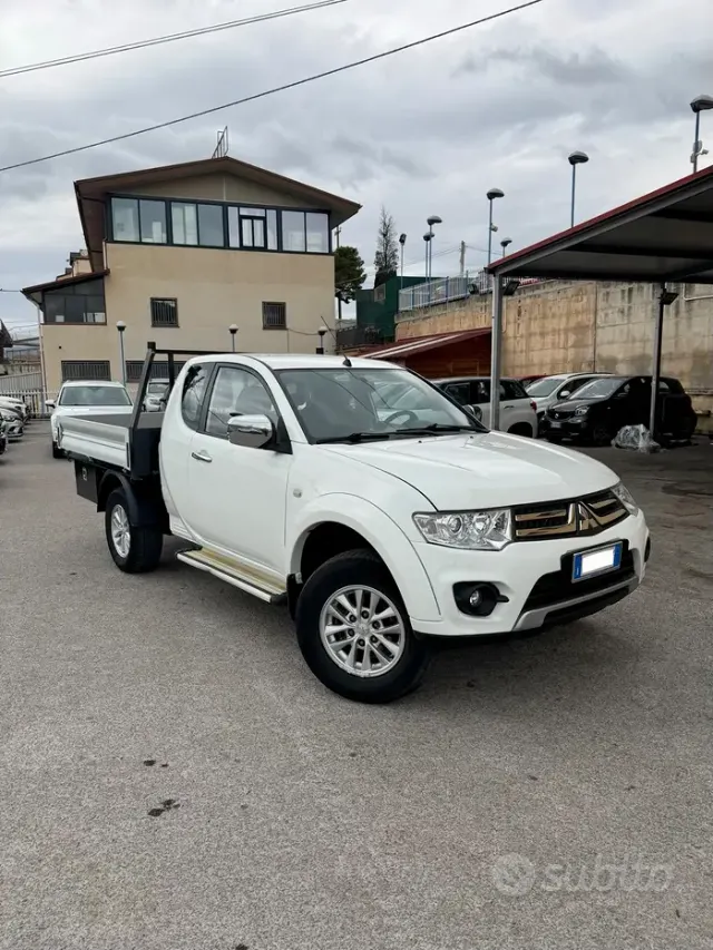 Mitsubishi L200 (2006-2015)