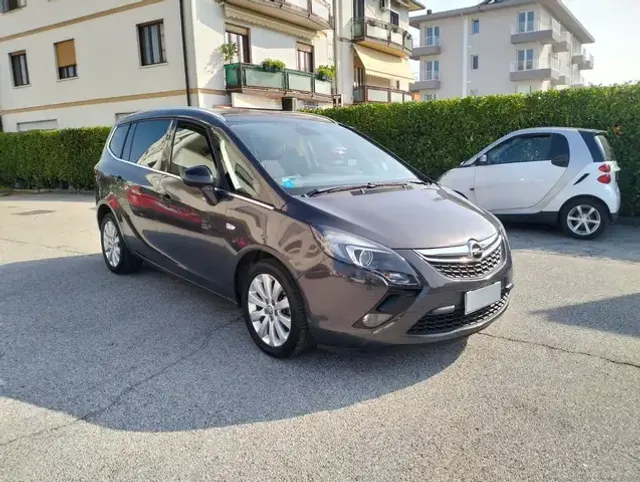 Opel Zafira Tourer