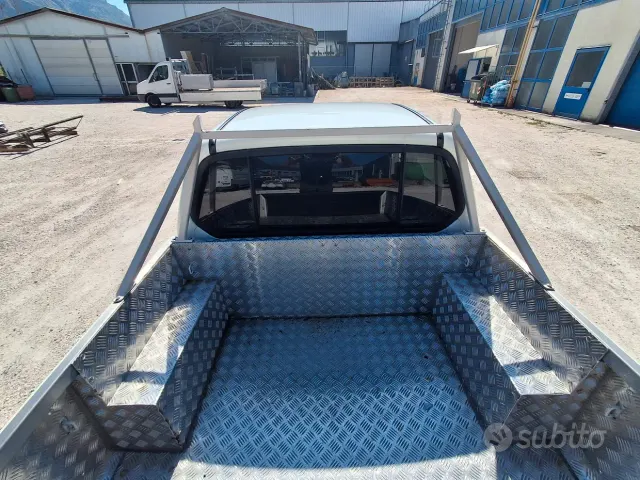 Mitsubishi L200 (2006-2015)