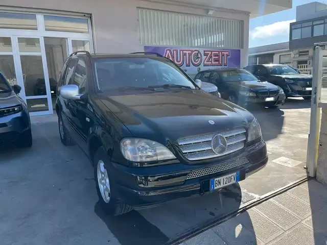 Mercedes-Benz ML 270