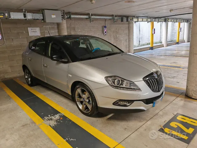 Lancia Delta (2008-2015)