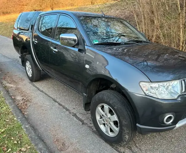 Mitsubishi L200
