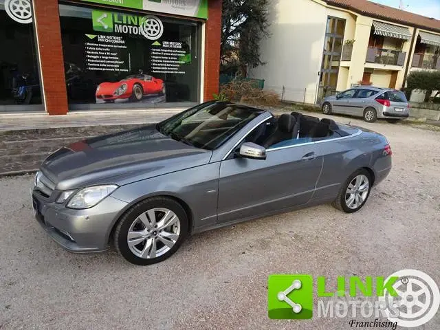 Mercedes-Benz Classe E Cbr (A207)