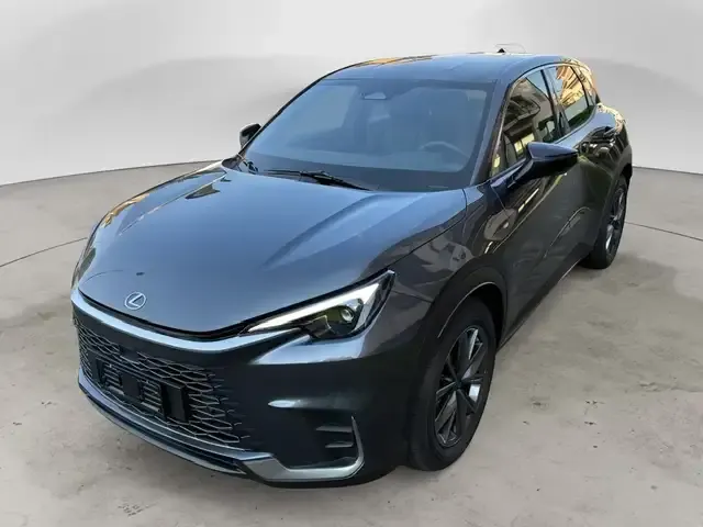 Lexus LBX