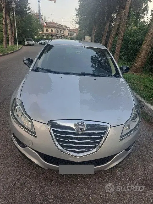 Lancia Delta (2008-2015)