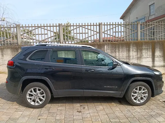 Jeep Cherokee 4ªs. 14-18