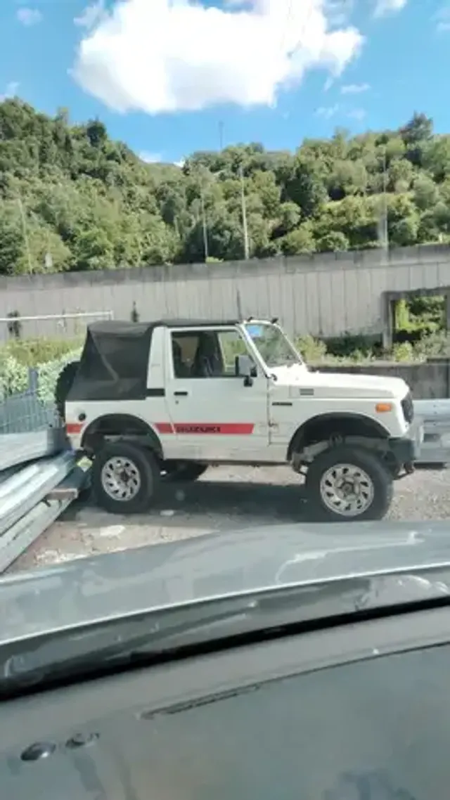 Suzuki Santana