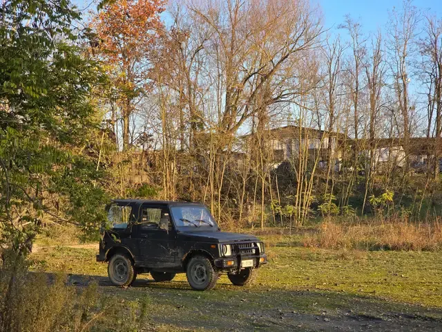 Suzuki SJ Samurai