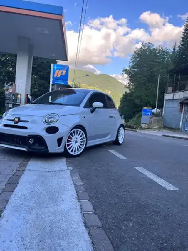 Abarth 595 Competizione