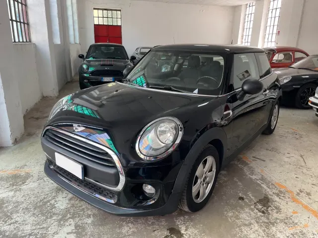 MINI Mini 4ª serie (F56)