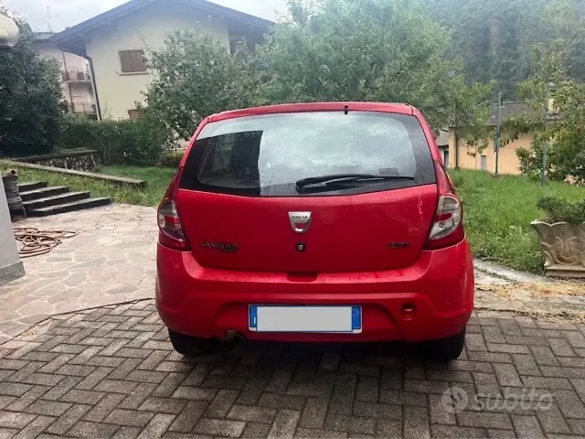 Dacia Sandero 1ª serie