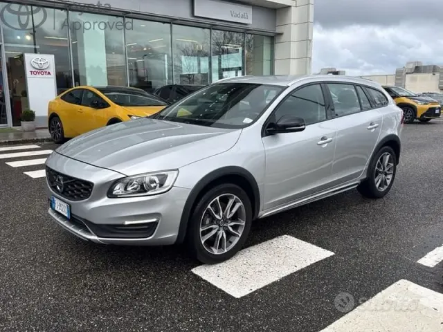 Volvo V60 CC (2015-2018)
