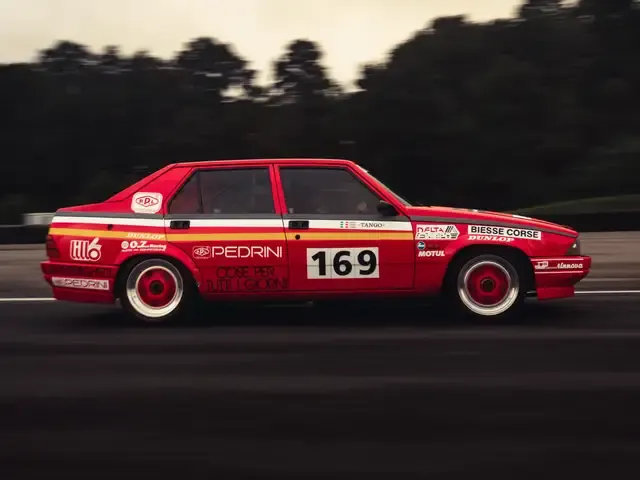 Alfa Romeo 75