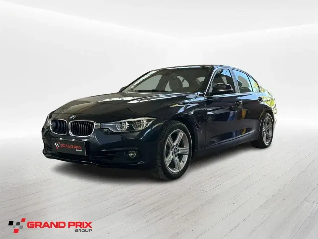 BMW 330
