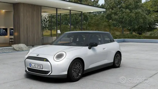 MINI Mini Cooper AE(J01)