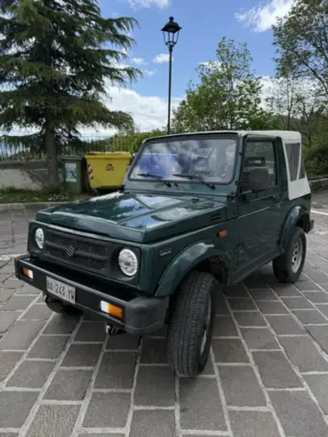Suzuki Samurai