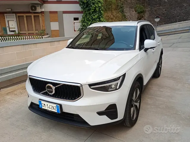 Volvo XC40 (2017-->)