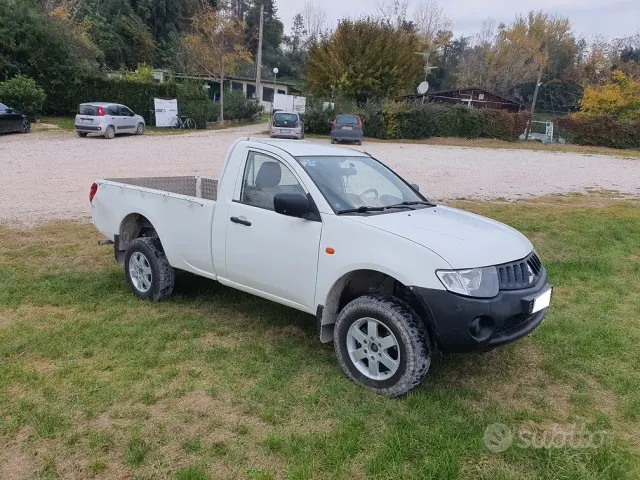 Mitsubishi L200 (2006-2015)