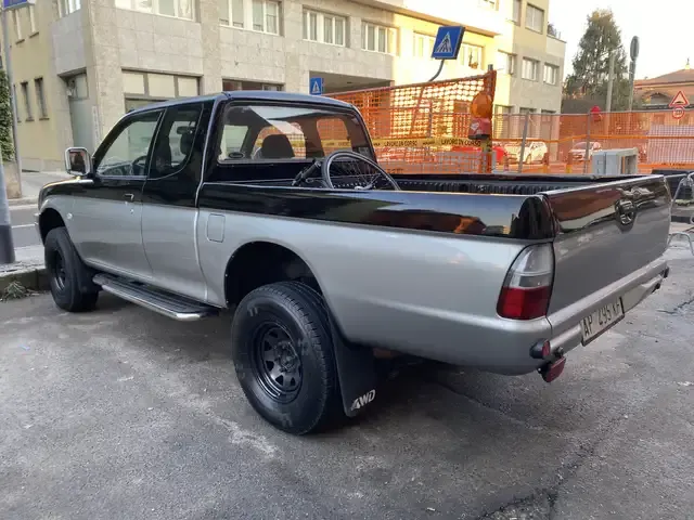 Mitsubishi L200
